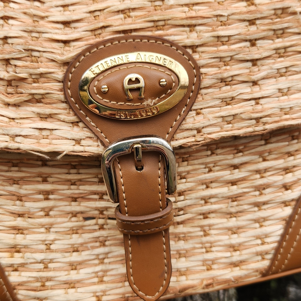 Vintage Etienne Aigner Natural Woven Shoulder Bag with Tan Leather Trim - Picture 2 of 7
